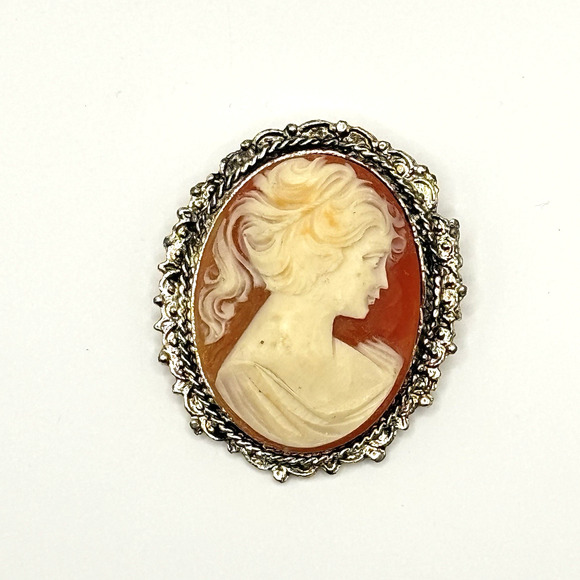 Vintage Lady Cameo Carved Shell In Gold Tone Setting Filagree Brooch Pin - Picture 2 of 5